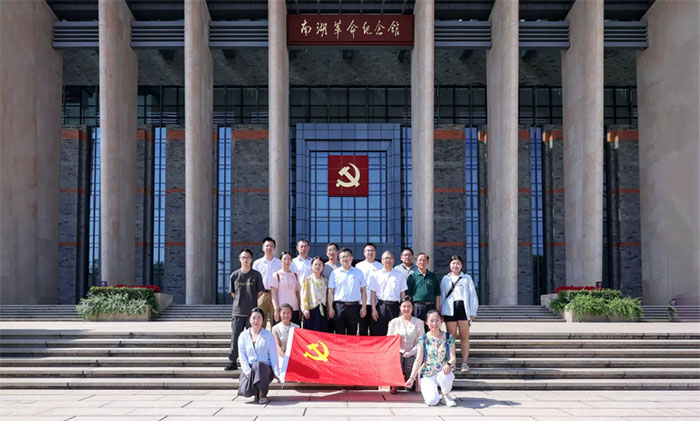 <b>�촬�캽������ ҽ�����ĵ�ʹ�� | �Ϻ���ʮ���Կ�ҽԺ��֧���������Ϻ���չ���⵳�ջ</b>