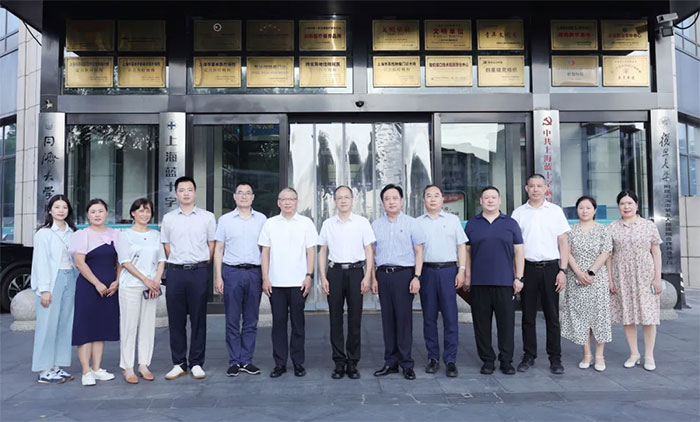 <b>��������� ��ı���跢չ | ������ʮ���Կ�ҽԺ�����Ժ��һ����Ժ�ι۽���</b>